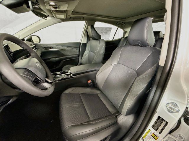Used 2026 Toyota Camry XLE w/ Premium Plus Package AWD/4WD image 20