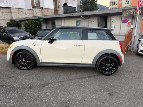 Used 2015 MINI Cooper S FWD image 10