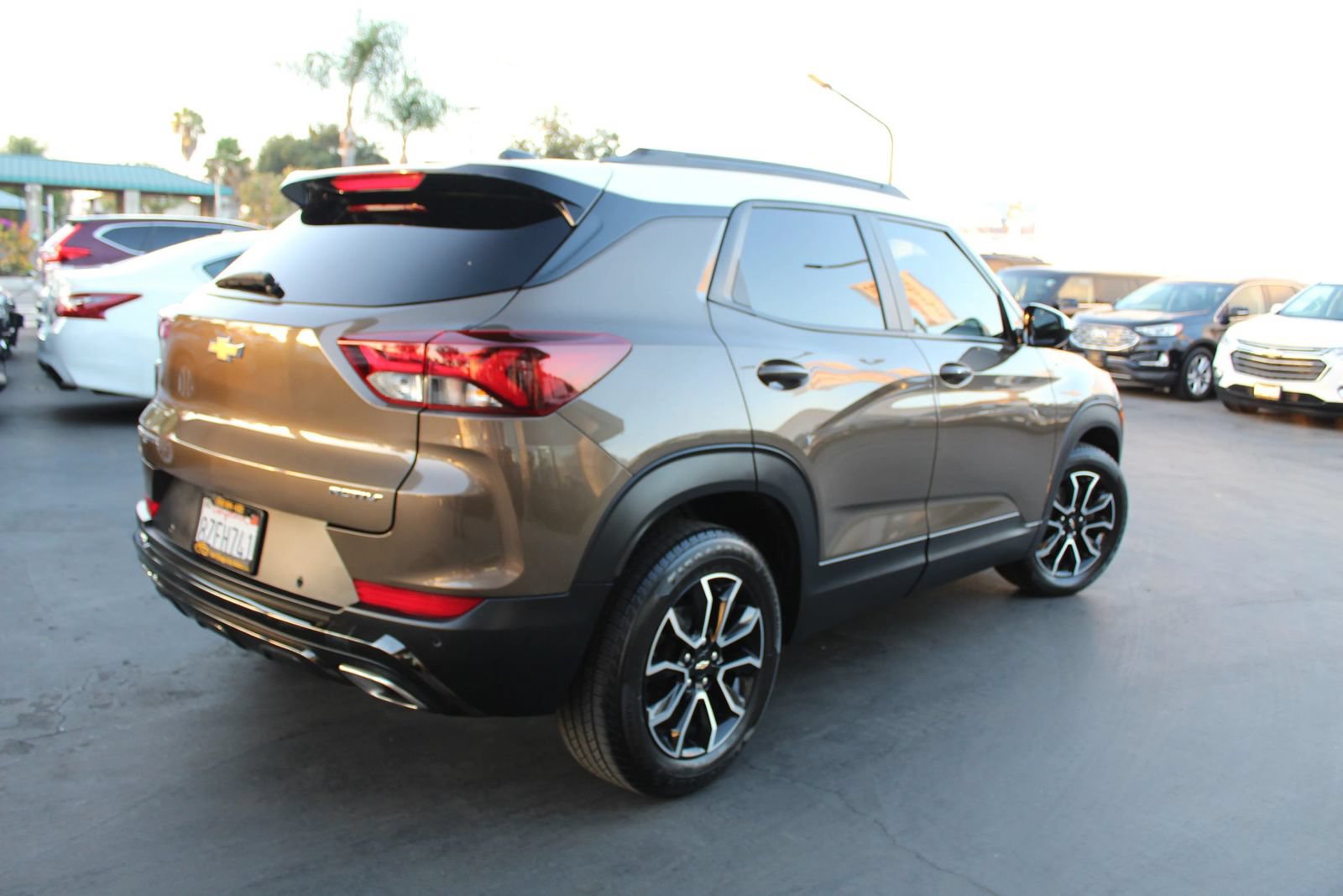 Used 2022 Chevrolet TrailBlazer ACTIV w/ Sun and Liftgate Package FWD image 5