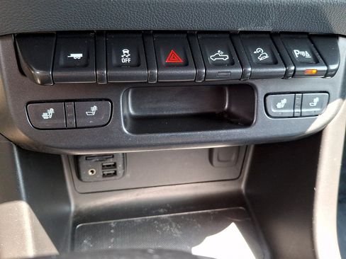 Used 2021 Chevrolet Colorado Z71 AWD/4WD image 23