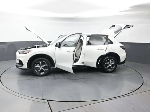 Certified 2025 Honda HR-V EX-L image 45