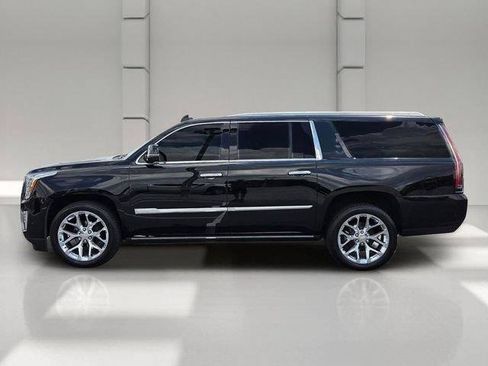 Used 2020 Cadillac Escalade ESV Premium Luxury AWD/4WD image 2