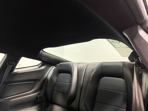 Used 2019 Ford Mustang GT Premium w/ Black Accent Package RWD image 9