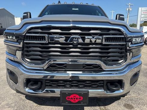 New 2026 RAM 4500 4x4 Crew Cab DRW image 51
