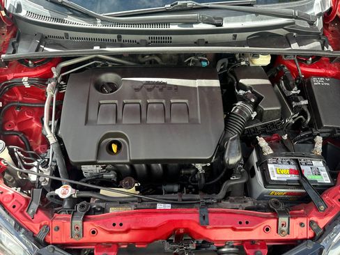 Used 2018 Toyota Corolla LE image 21