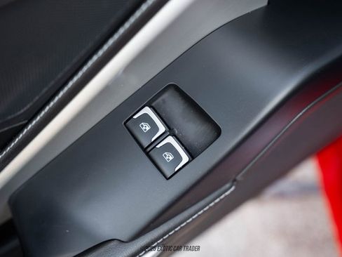 Used 2019 Chevrolet Corvette Stingray Coupe w/ Carbon Flash Badge Package image 41