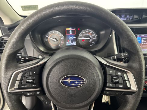 Used 2020 Subaru Crosstrek 2.0i AWD/4WD image 18