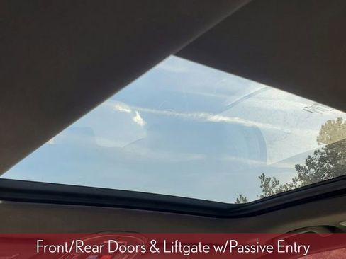 Used 2024 Jeep Grand Cherokee Limited w/ Luxury Tech Group II image 36