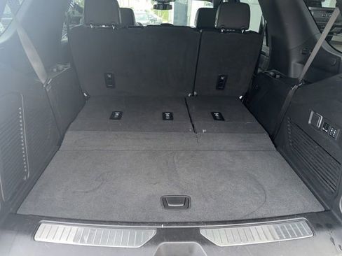 Used 2024 Chevrolet Tahoe Z71 w/ Luxury Package AWD/4WD image 24