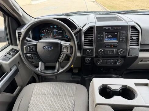 Used 2017 Ford F150 XLT w/ XTR Package image 21