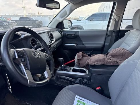 Used 2022 Toyota Tacoma SR5 image 11