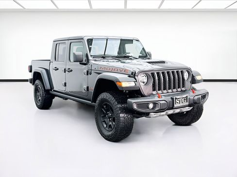 Used 2022 Jeep Gladiator Mojave w/ Trailer Tow Package image 3