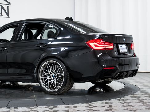 Used 2018 BMW M3 RWD image 31