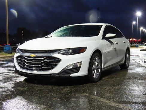 Used 2023 Chevrolet Malibu LT image 3