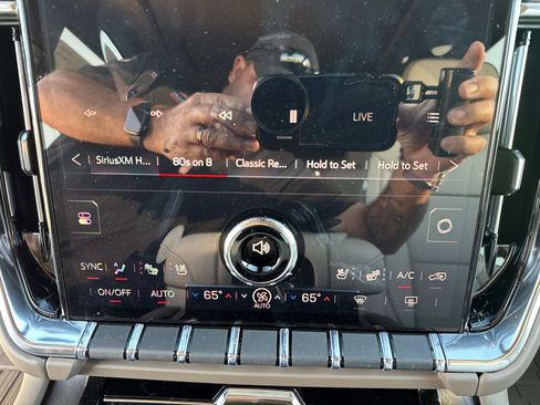 New 2026 GMC Yukon XL Denali w/ Sun & Power Step Package image 31