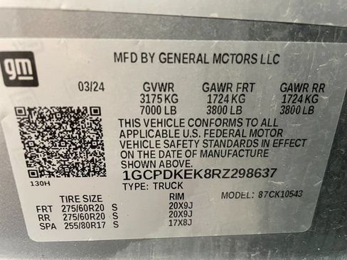 Used 2024 Chevrolet Silverado 1500 LT AWD/4WD image 26