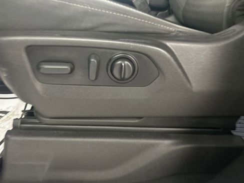 Used 2022 GMC Sierra 1500 Elevation w/ LPO, Elevation Black Package image 9