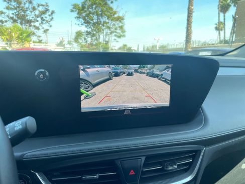 Used 2025 Buick Encore GX Preferred image 23