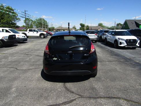 Used 2017 Ford Fiesta SE FWD image 6
