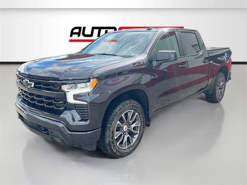 Used 2024 Chevrolet Silverado 1500 RST w/ Z71 Off-Road Package image 3