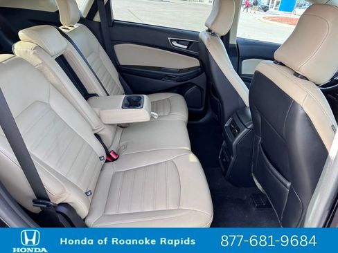 Used 2024 Ford Edge SEL image 28