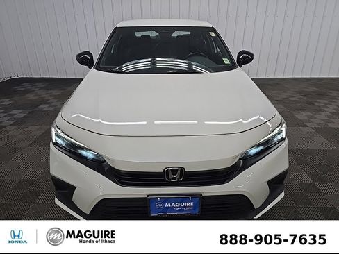 Used 2023 Honda Civic Sport image 8