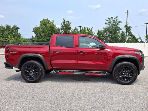 Used 2024 Chevrolet Colorado Trail Boss w/ Advanced Trailering Package AWD/4WD image 10