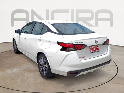 Used 2024 Nissan Versa SV FWD image 8
