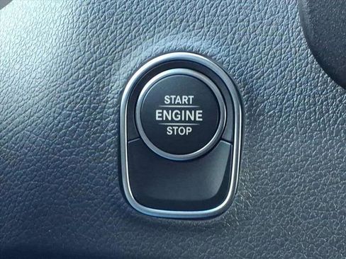 Used 2025 Mercedes-Benz Sprinter 2500 image 24