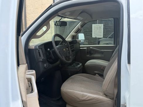 Used 2018 Chevrolet Express 2500 Extended w/ Driver Convenience Package RWD image 14