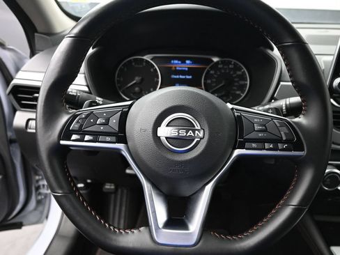 Used 2025 Nissan Altima 2.5 SR FWD image 20