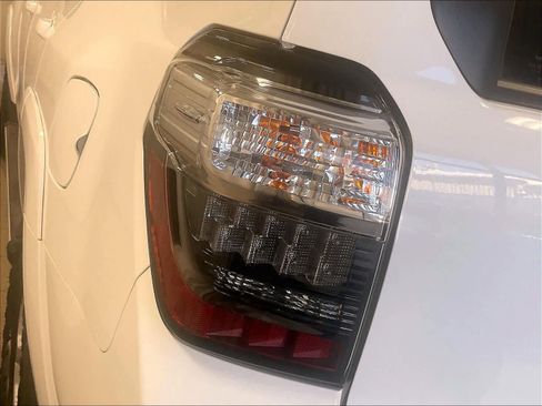 Used 2022 Toyota 4Runner SR5 Premium w/ Moonroof Package image 34