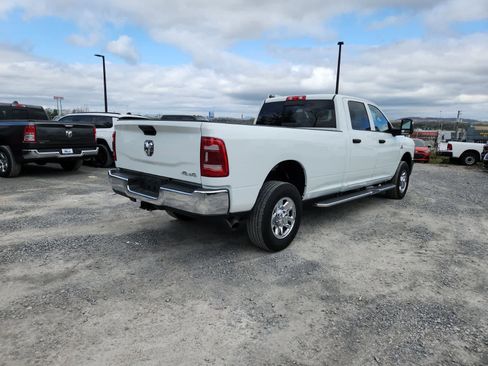Used 2024 RAM 3500 Tradesman w/ Chrome Appearance Group image 5