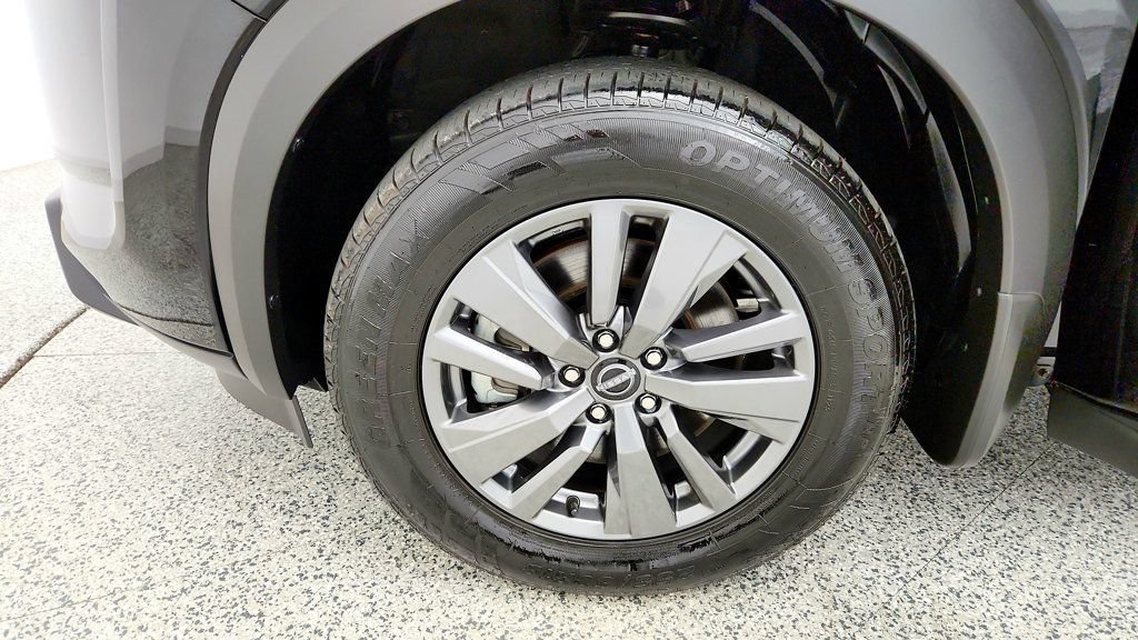 Used 2024 Nissan Pathfinder S AWD/4WD image 9