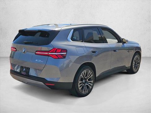 Used 2025 BMW X3 xDrive30i w/ Convenience Package image 5