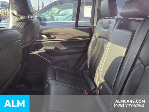 Used 2024 Jeep Grand Cherokee Limited 4xe image 7