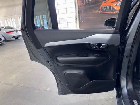 Used 2018 Volvo XC90 T5 Momentum w/ Convenience Package image 55