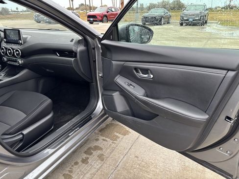 Used 2024 Nissan Sentra SV image 23