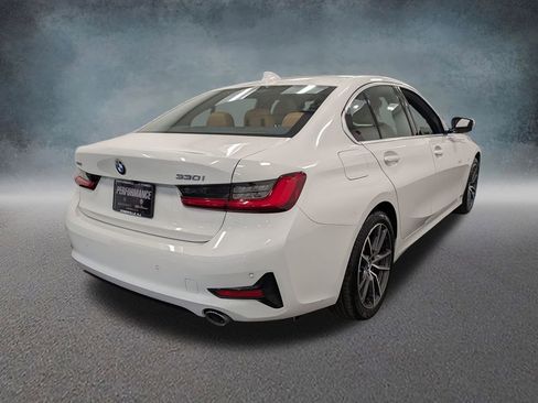 Used 2020 BMW 330i xDrive Sedan w/ Premium Package AWD/4WD image 4