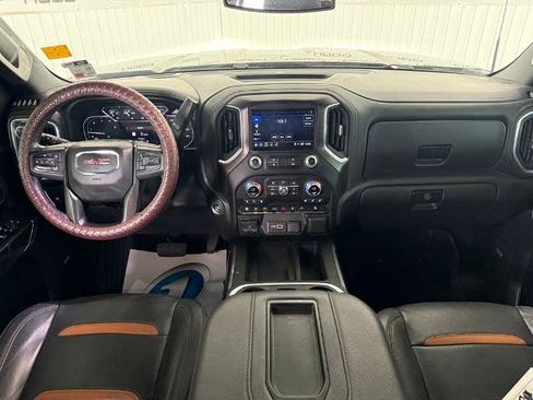 Used 2022 GMC Sierra 2500 AT4 w/ AT4 Preferred Package AWD/4WD image 3