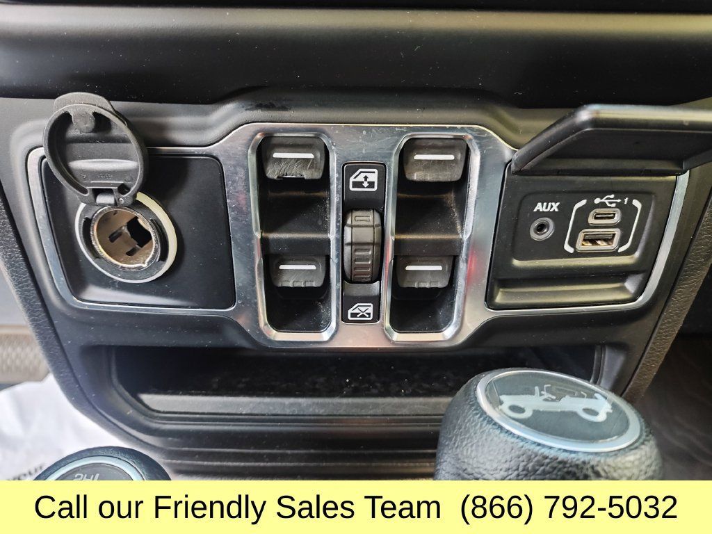 Used 2019 Jeep Wrangler Unlimited Sport AWD/4WD image 29