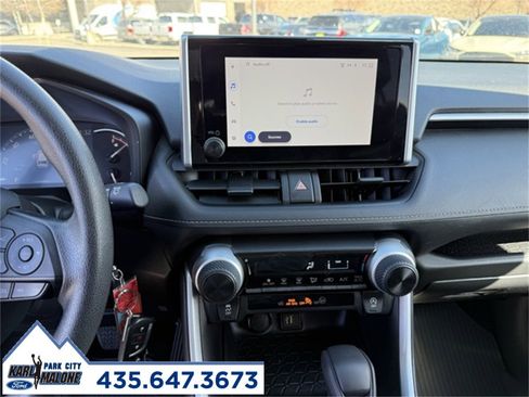 Used 2023 Toyota RAV4 LE image 19