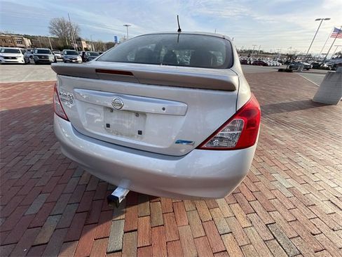 Used 2014 Nissan Versa S Plus image 21