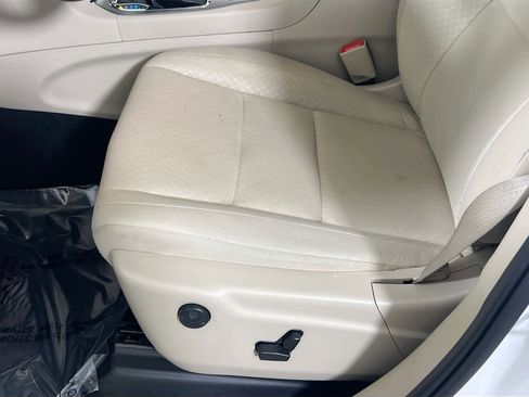 Used 2022 Jeep Grand Cherokee Laredo E image 19