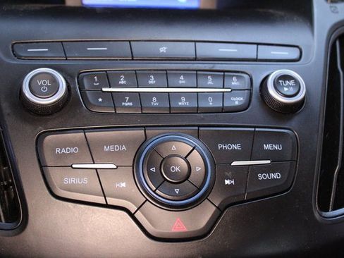 Used 2018 Ford Focus SE image 23