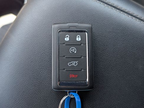 Used 2024 Jeep Grand Cherokee Altitude RWD image 33