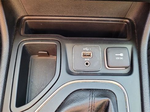 Certified 2020 Jeep Cherokee Latitude image 27