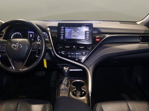 Used 2024 Toyota Camry SE image 22