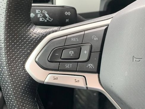Used 2023 Volkswagen Atlas SEL Premium AWD/4WD image 26