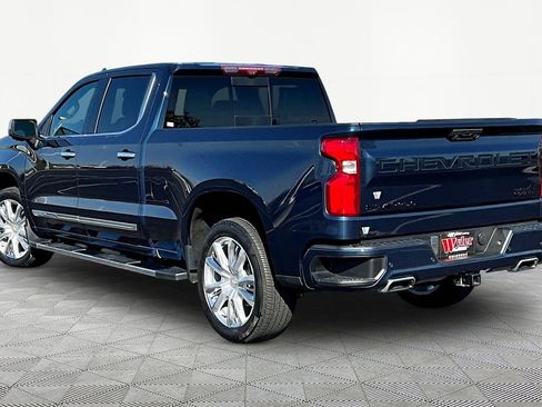 Used 2023 Chevrolet Silverado 1500 High Country w/ High Country Premium Package image 4
